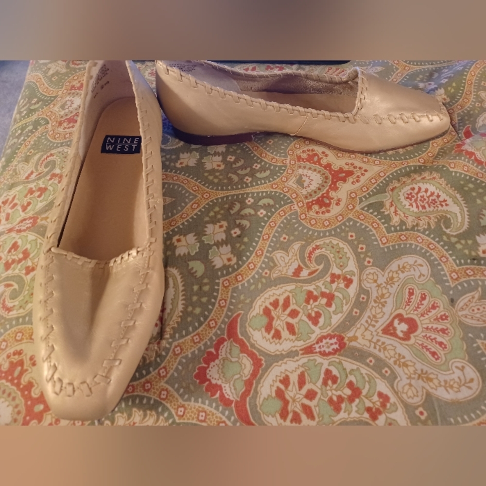 Nine West 11 gold leather flats loafers shoes GAIL